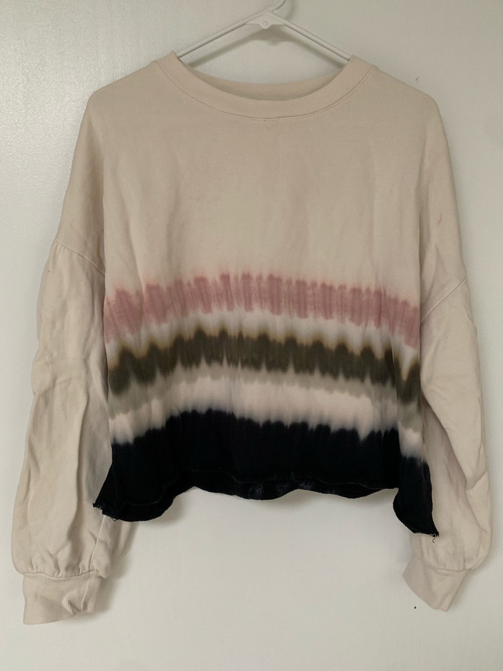 Z Supply Tie-Dye Sweat-set with Crewneck sweatshirt and sweatpants